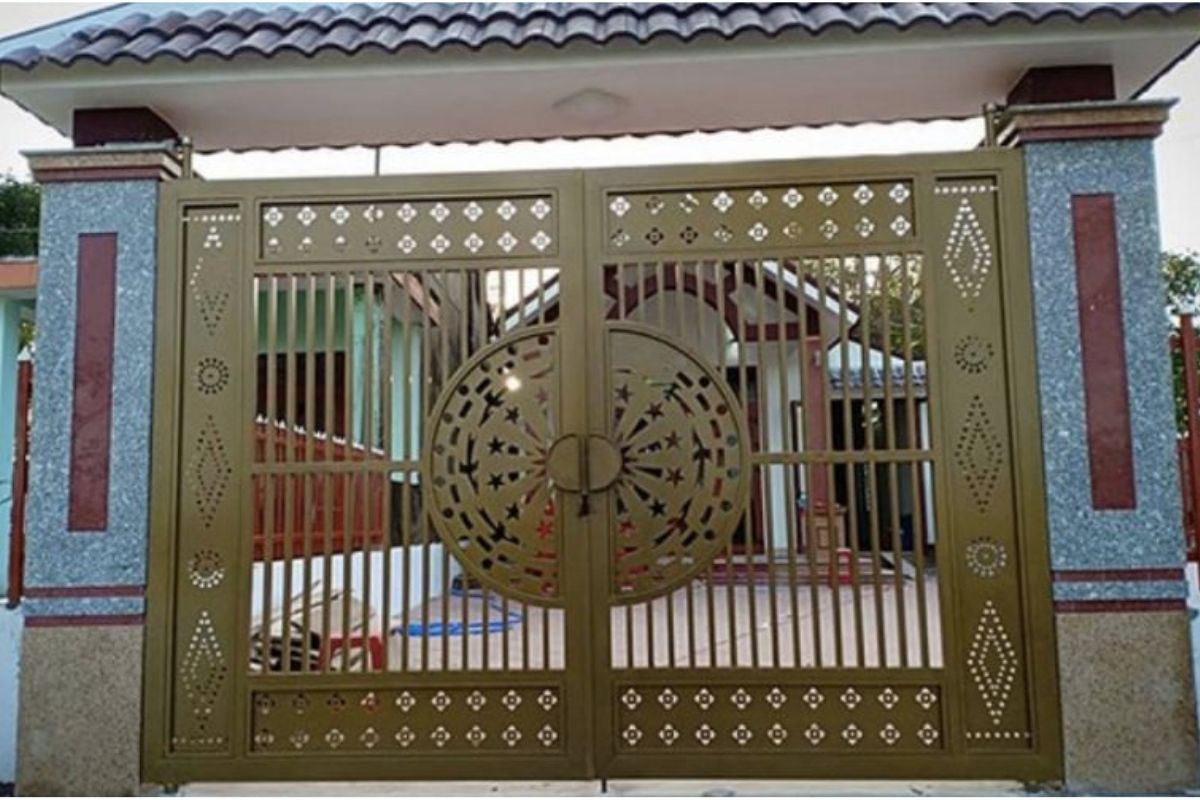 lap-dat-cua-cong-tai-thanh-hoa-02