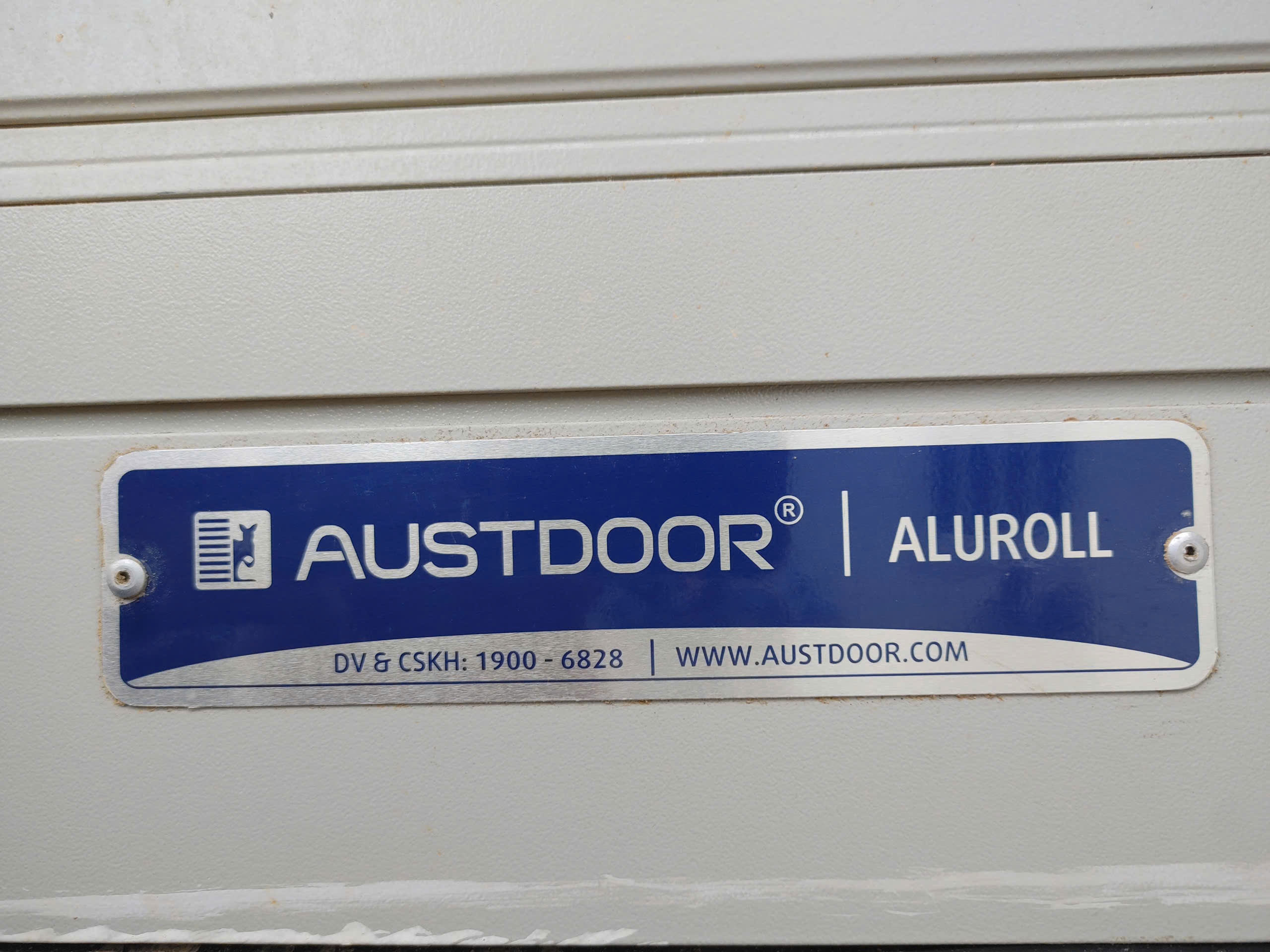 Cua-cuon-Austdoor